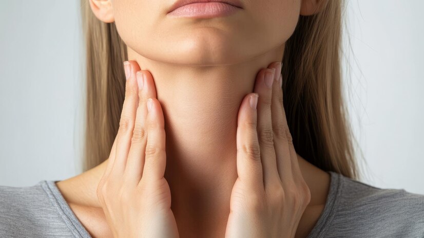 Thyroid : Know these 10 symptoms