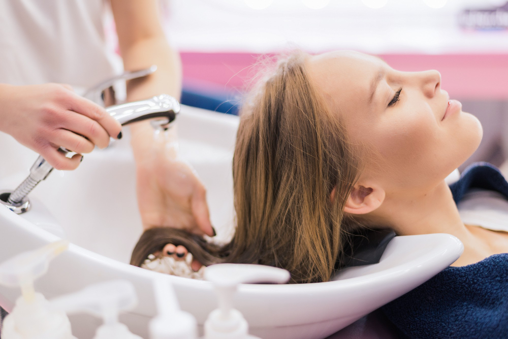 Beauty parlor stroke syndrome